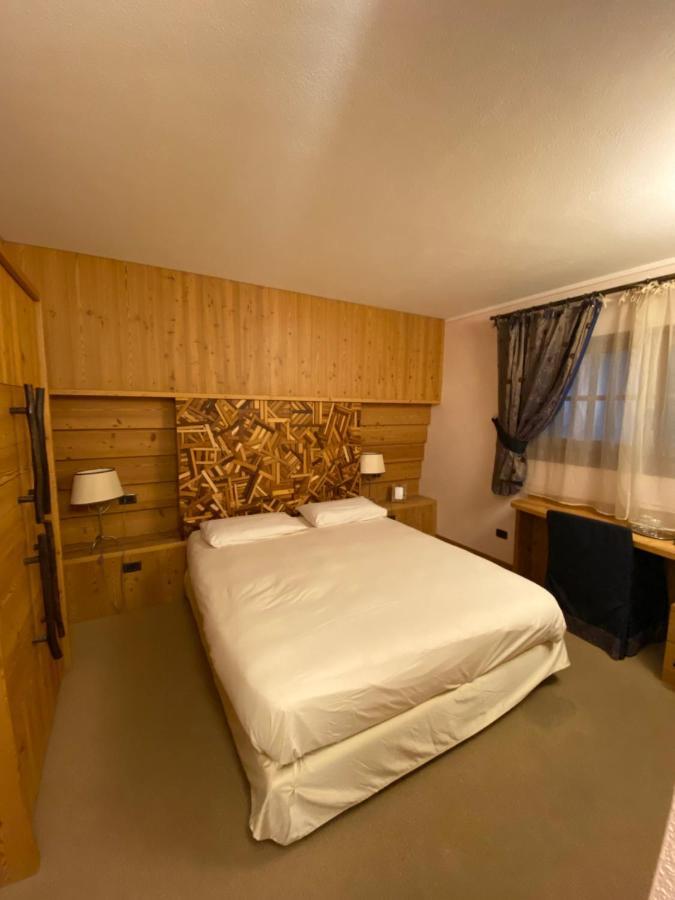 Hotel Bait De Angial Livigno Exterior photo