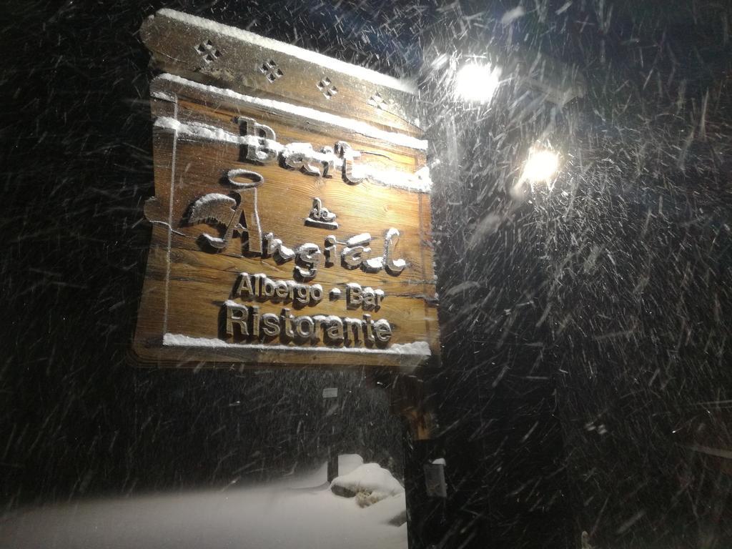 Hotel Bait De Angial Livigno Exterior photo