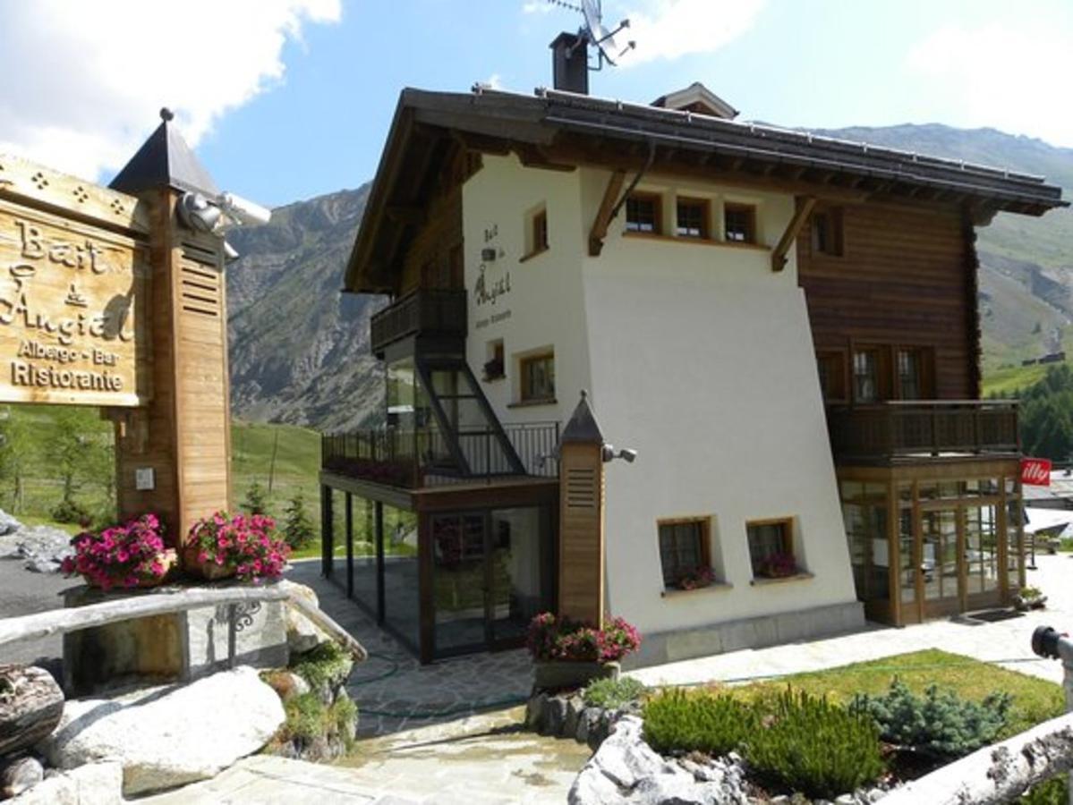 Hotel Bait De Angial Livigno Exterior photo
