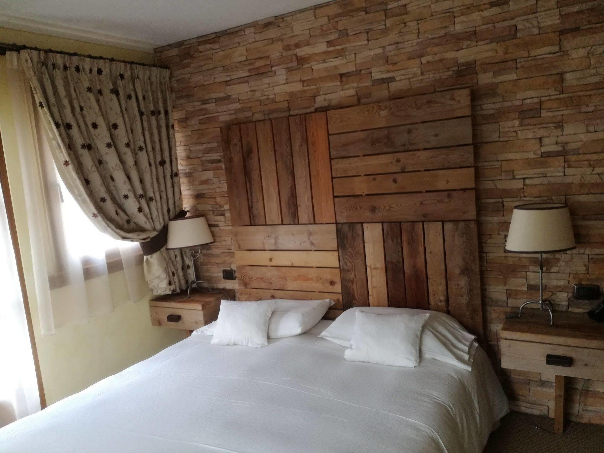 Hotel Bait De Angial Livigno Exterior photo